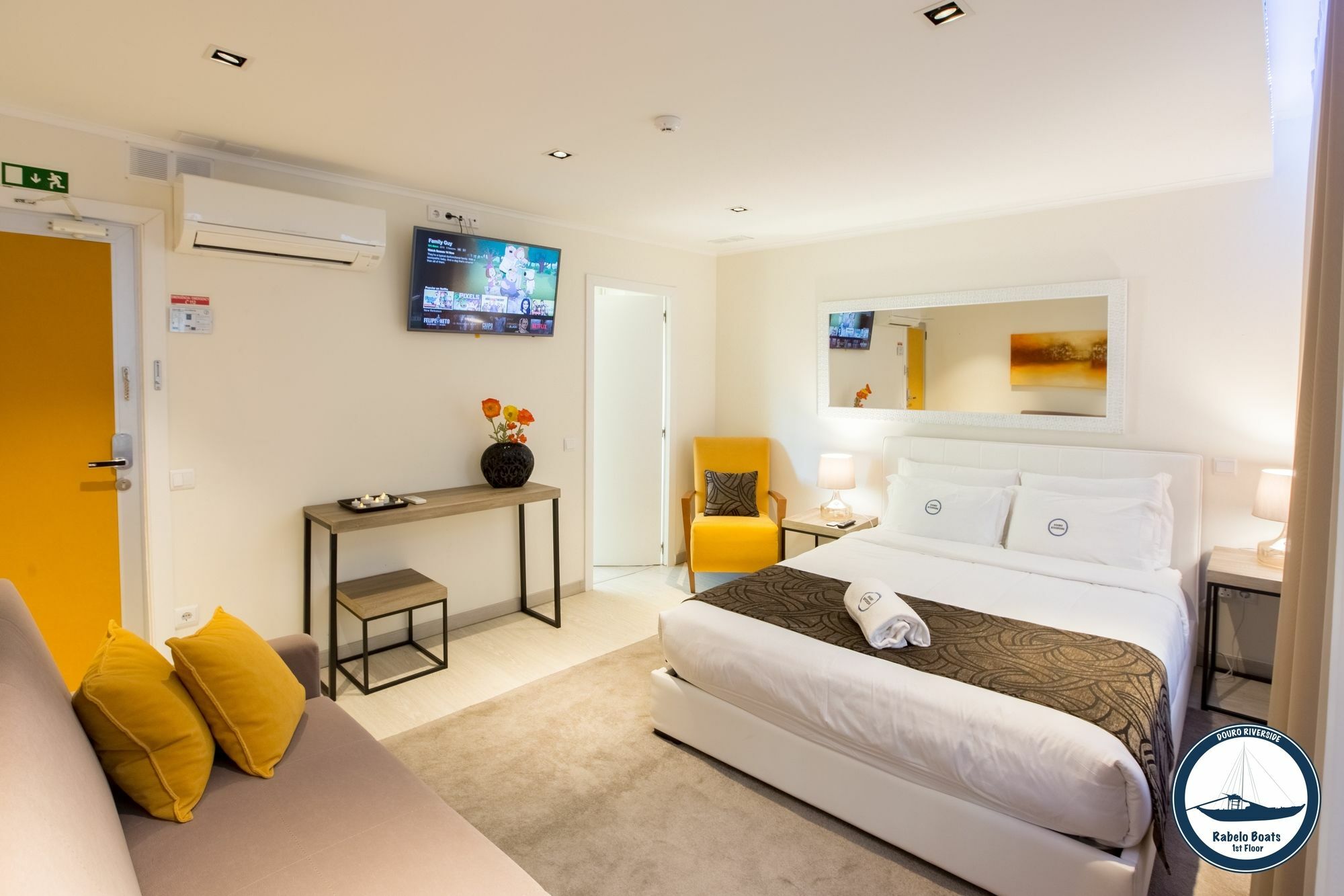 Douro Riverside Apartments Вила-Нова-ди-Гая Экстерьер фото